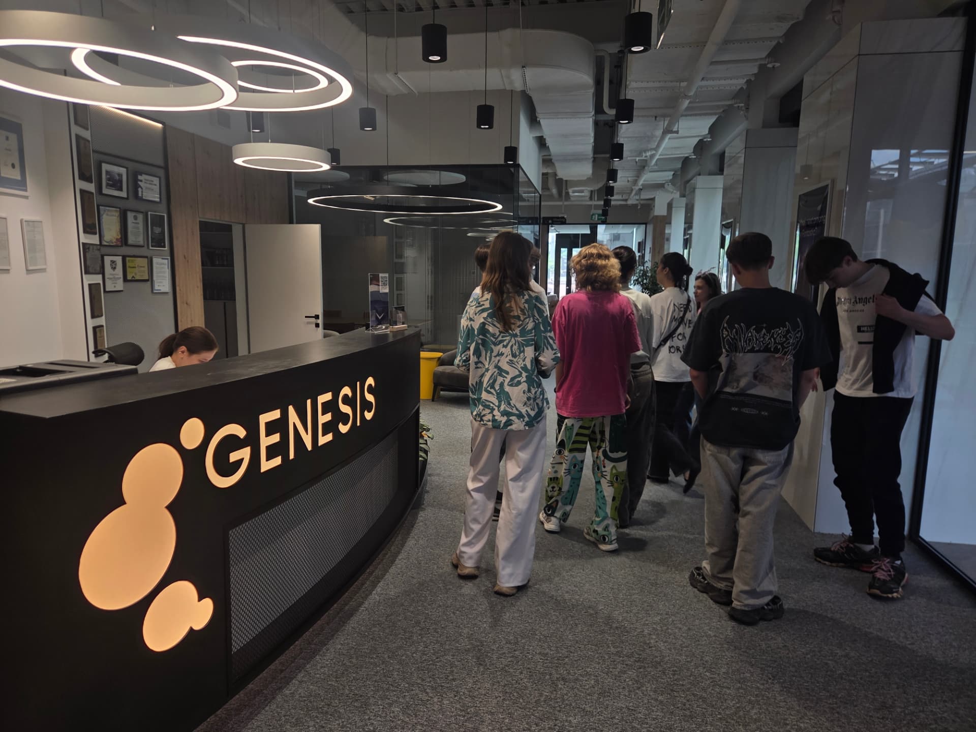 Візит у компанію Genesis